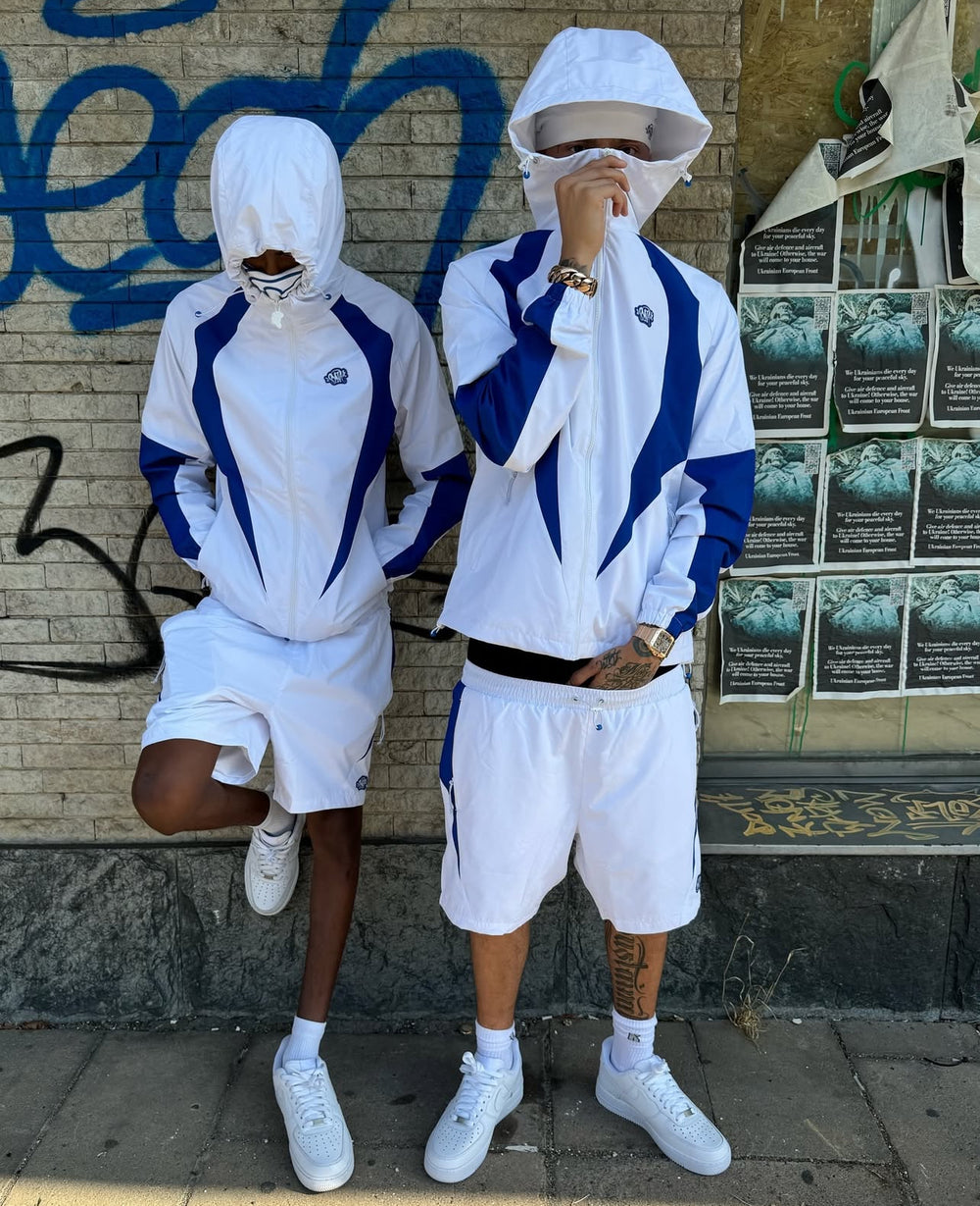 SYNA WORLD VORTEX WOVEN JACKET - WHITE / BLUE